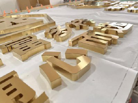 博白拉丝不锈钢字的特点。